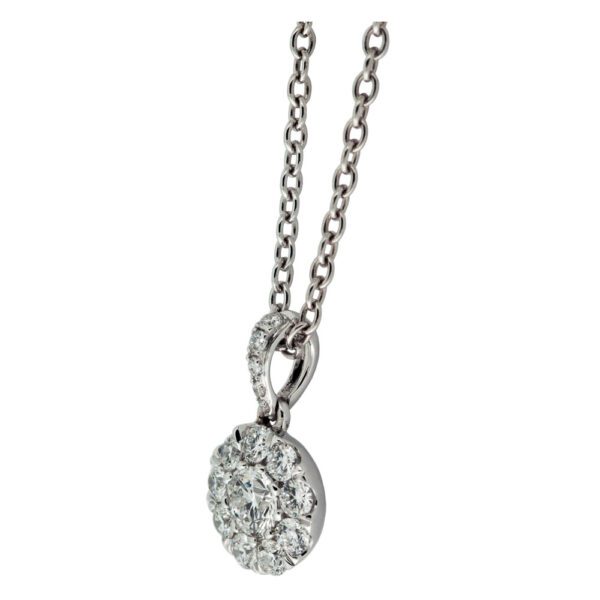 Diamond Circle Pendant With Link Chain side