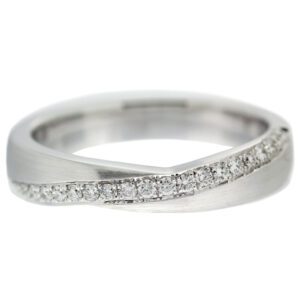 sandblasted band with bisecting row of diamonds, front