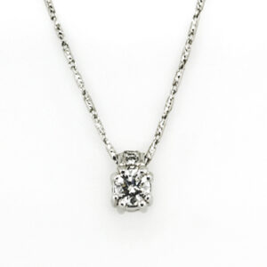 PRINCESS SOLITAIRE DIAMOND PENDANT IN 14 KARAT WHITE GOLD