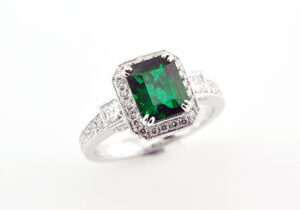 Emerald diamond ring